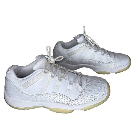 Air Jordan 11 Retro Heiress Low Top Frost Python White Size 6 Youth Women 7.5 - Picture 2 of 10
